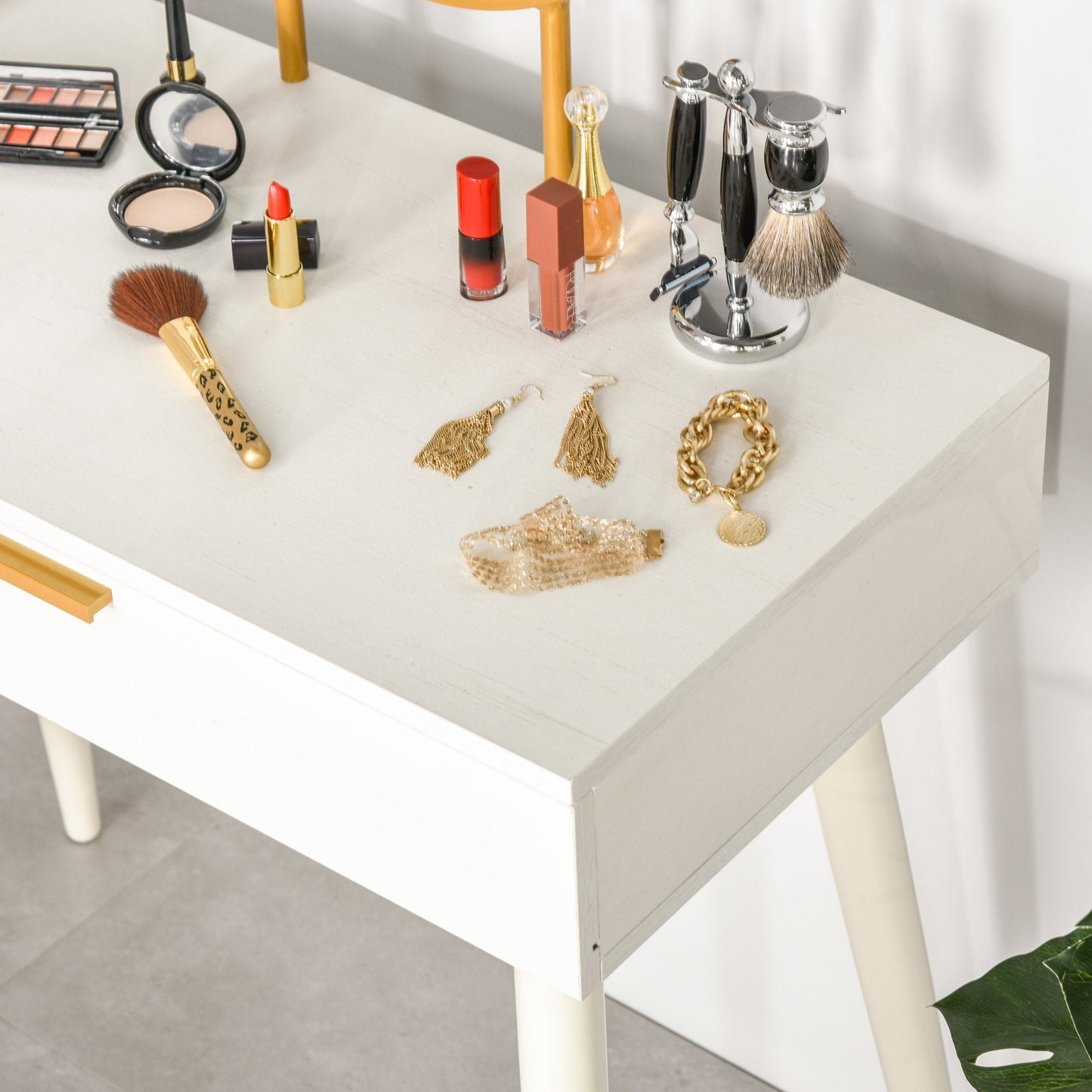 Modern Dressing Table with Round Mirror