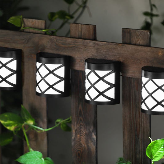 Bright Garden 4 Pack Solar Garden Wall Light Decoration 2 White LED - 11.2cm by Bright Garden