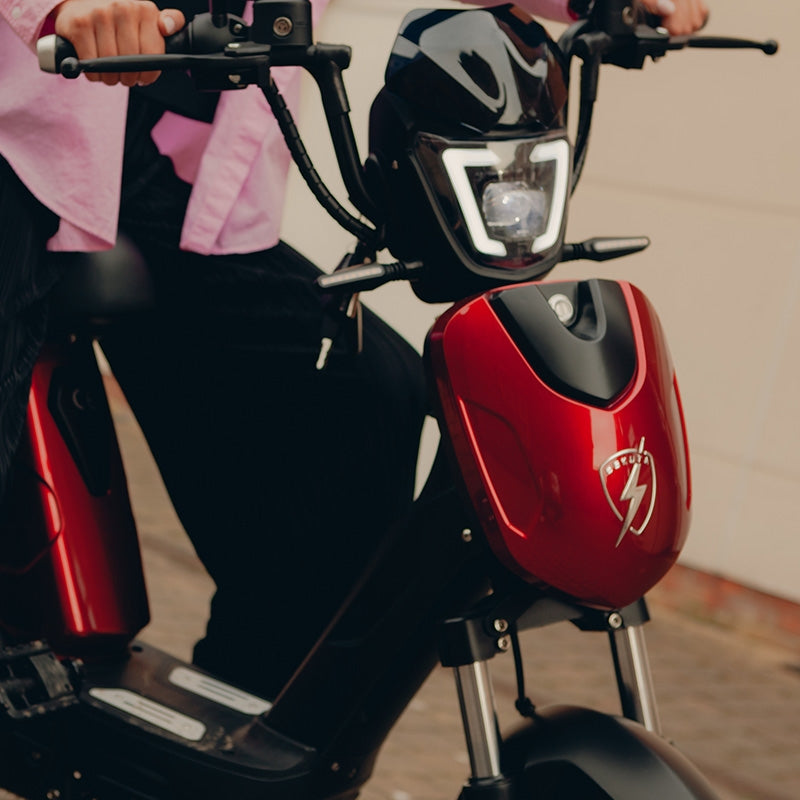 Eskuta Eskuta Electric Bike SX-250 Series 4 Classic - Gloss Candy Red