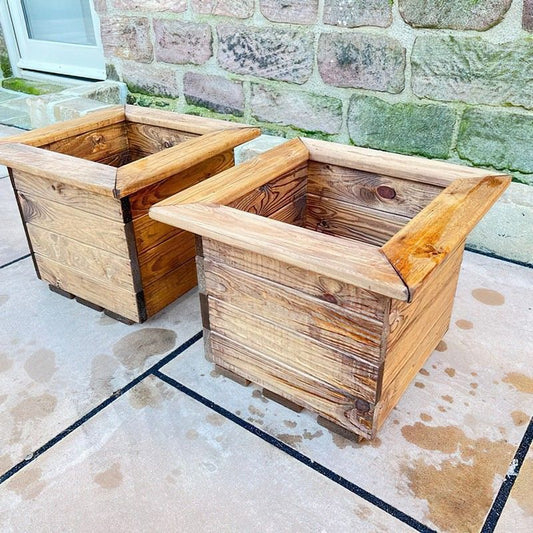 Charles Taylor Scandinavian Redwood Garden Planter Set by Charles Taylor