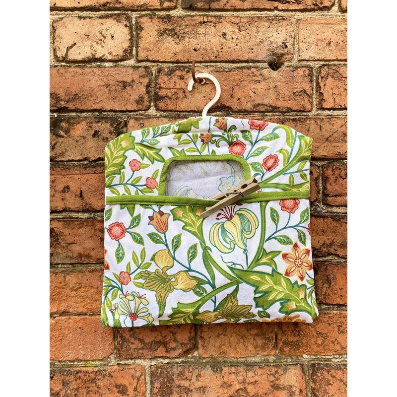 Scarthingwell Sussex Peg Bag Cotton Green with Floral Pattern - 36cm