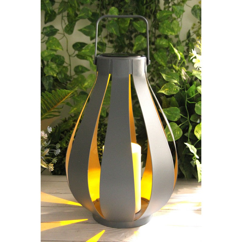 Callow Pear Shaped Garden Solar Light by Callow