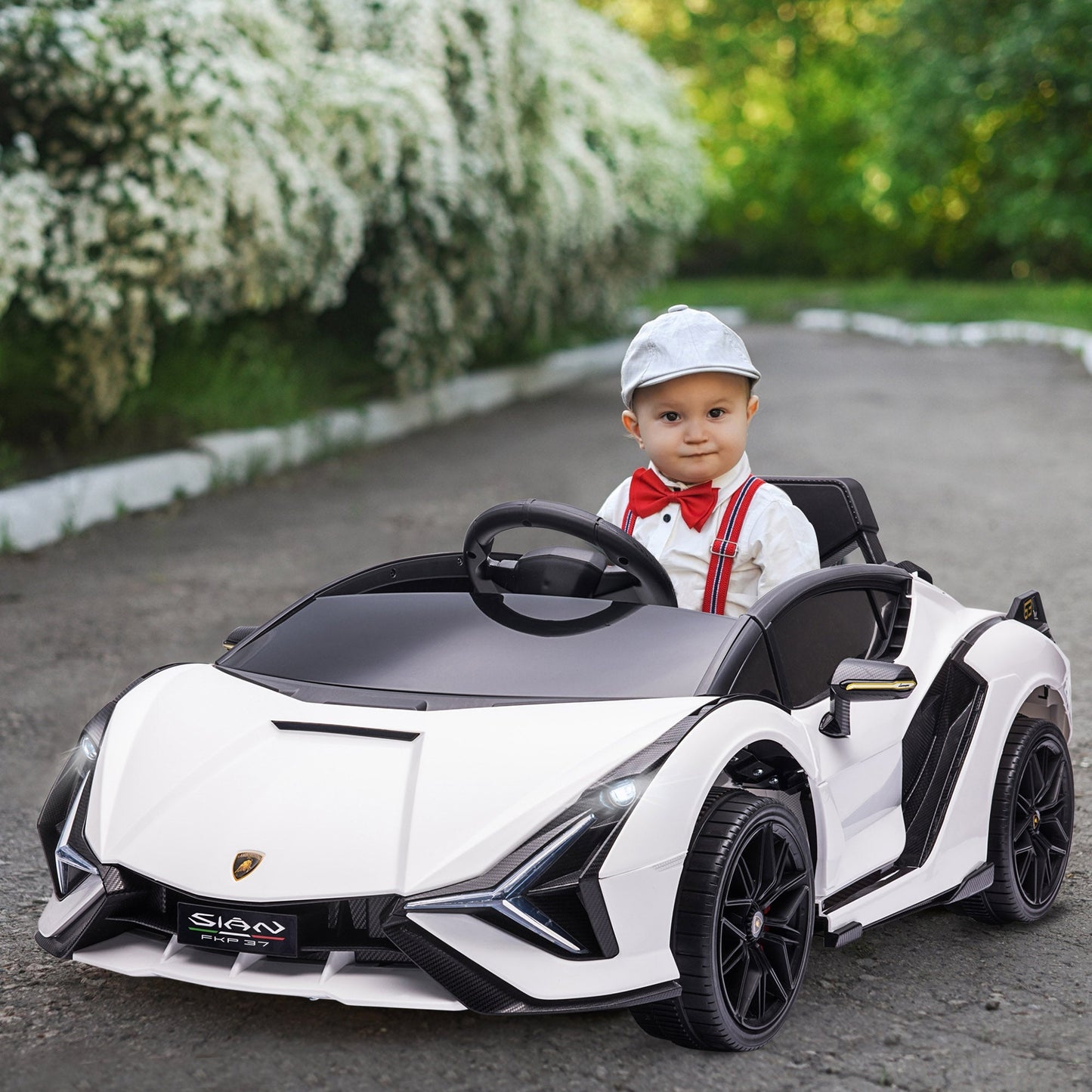 12V Kids Electric Ride On Car 2 Motors Licensed Toy Car with Remote Control Music Lights MP3 for 3-5 Years White